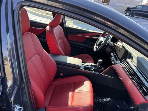 Used 2025 Toyota Camry XSE image 26