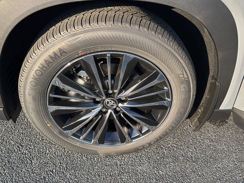 New 2026 Toyota Grand Highlander MAX Platinum image 32