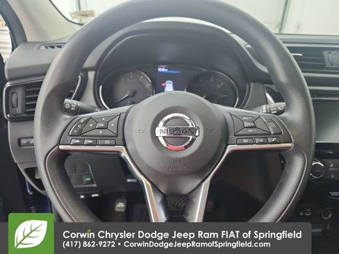 Used 2019 Nissan Rogue Sport S image 22