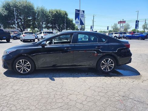Used 2024 Kia Forte LXS FWD image 5