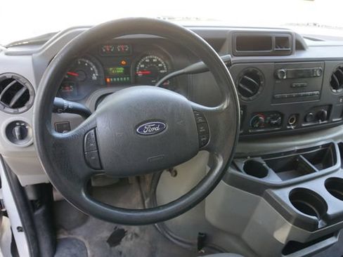 Used 2014 Ford E-350 and Econoline 350 Super Duty RWD image 11