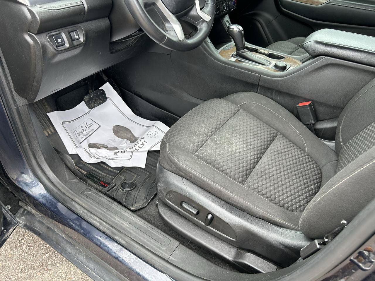 Used 2017 GMC Acadia SLE FWD image 10