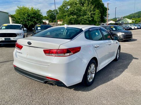 Used 2016 Kia Optima LX w/ LX Convenience Package FWD image 6