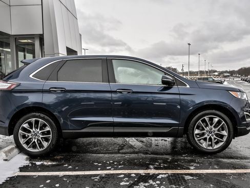 Used 2017 Ford Edge Titanium w/ Equipment Group 301A image 9