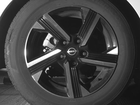 Used 2025 Nissan Sentra SV image 15