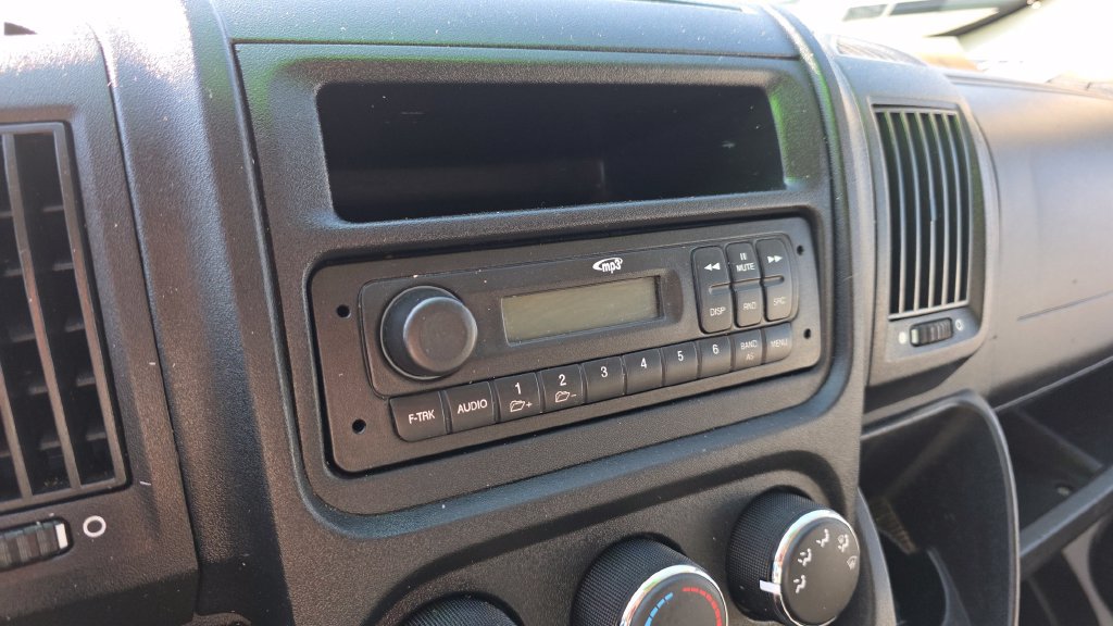 Used 2014 RAM ProMaster 1500 FWD image 24
