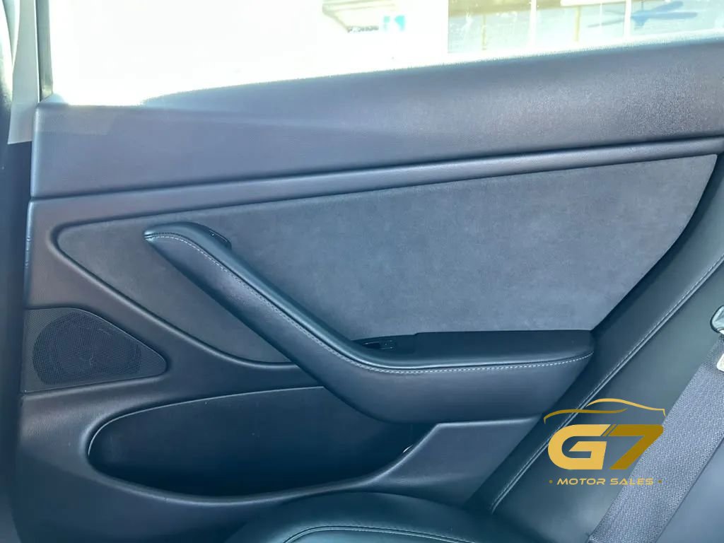 Used 2019 Tesla Model 3 Mid Range RWD image 17