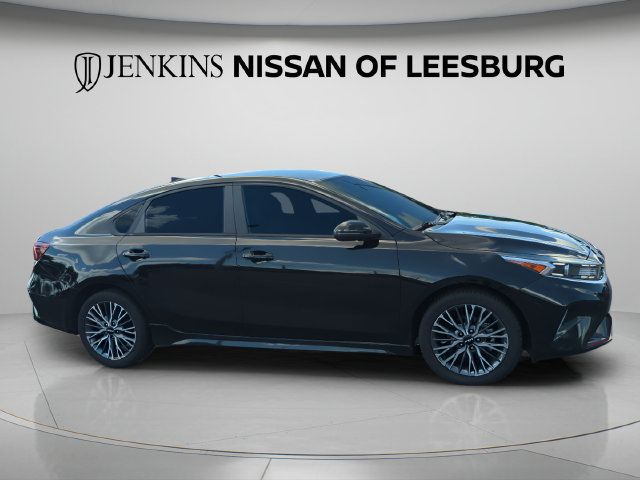 Used 2022 Kia Forte GT-Line w/ GT-Line Technology Package FWD image 2