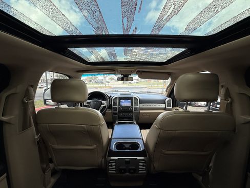 Used 2017 Ford F250 Lariat w/ Lariat Ultimate Package image 39