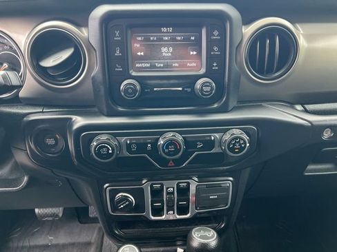 Used 2018 Jeep Wrangler Unlimited Sport S AWD/4WD image 29