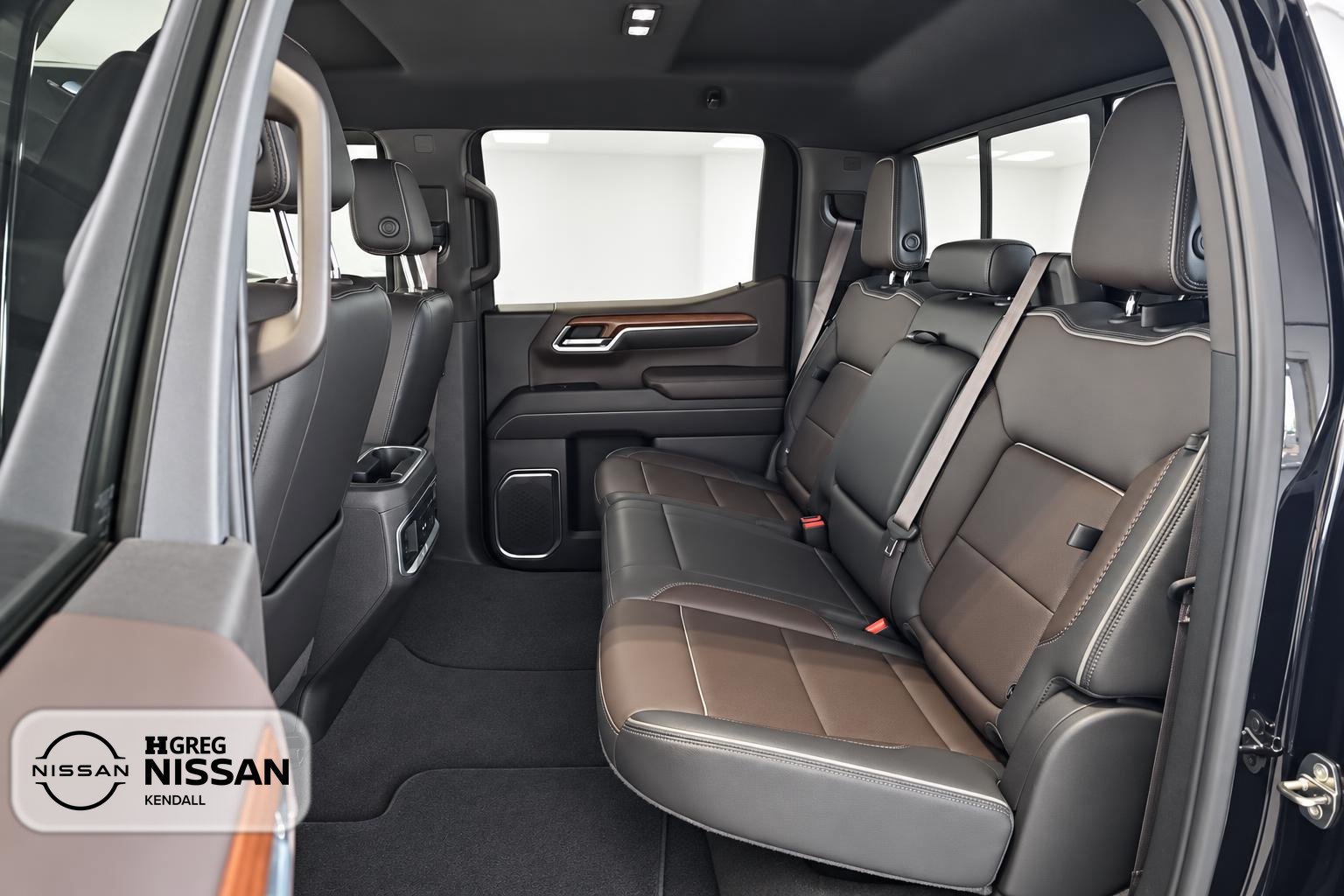 Used 2022 GMC Sierra 1500 Denali AWD/4WD image 9