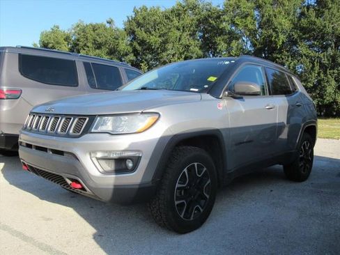 Used 2021 Jeep Compass Trailhawk w/ Convenience Group image 2