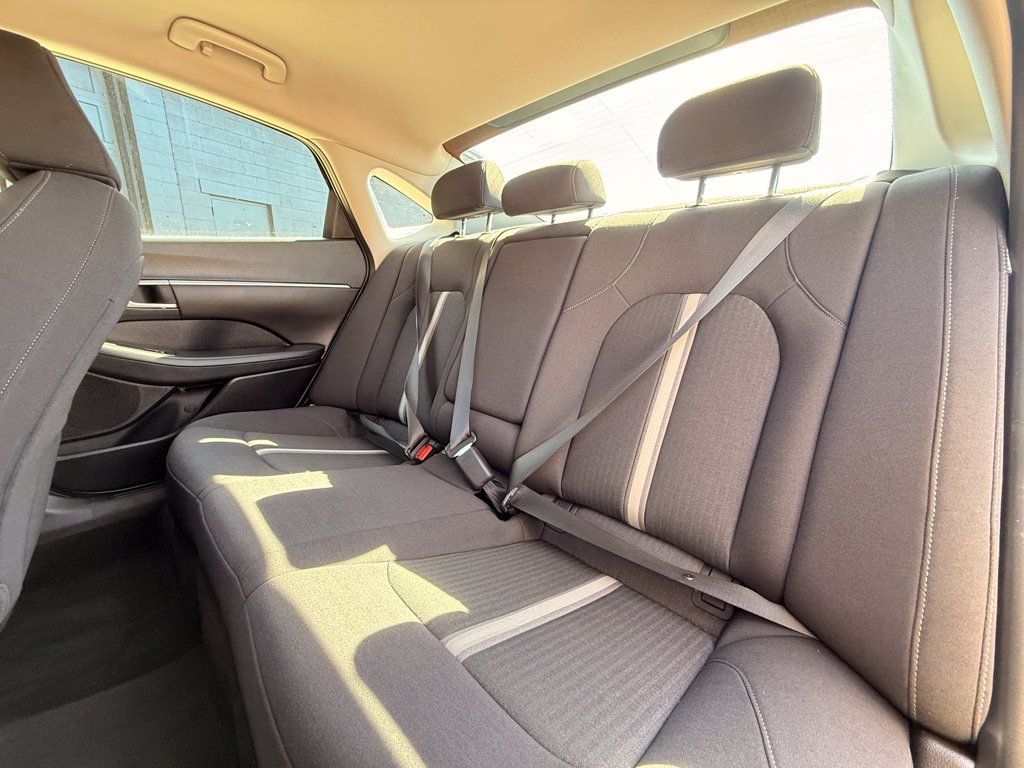 Used 2022 Hyundai Sonata SEL FWD image 19