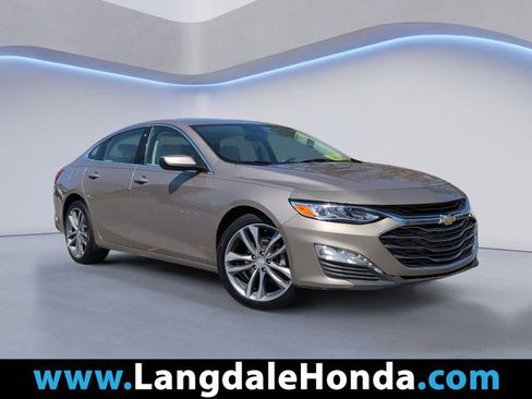 Used 2024 Chevrolet Malibu LT image 1