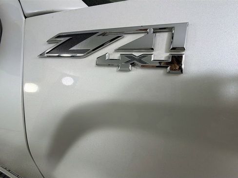 Used 2018 GMC Sierra 1500 SLT image 37