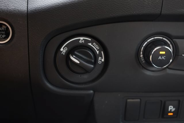 Used 2023 Nissan Frontier SV w/ Midnight Edition Package AWD/4WD image 26