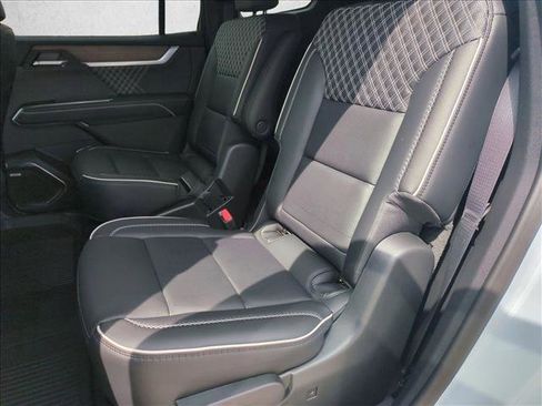 New 2026 GMC Acadia Denali w/ Super Cruise Package image 16