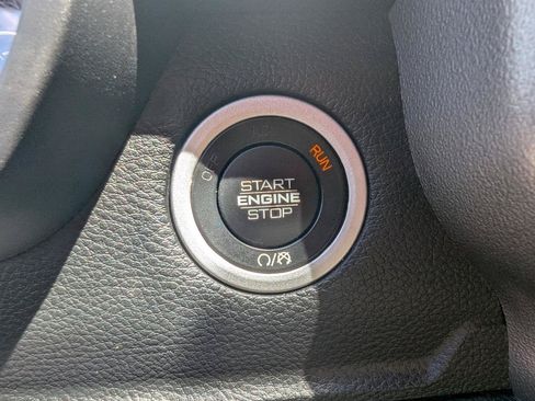 Used 2022 RAM 1500 Big Horn AWD/4WD image 18