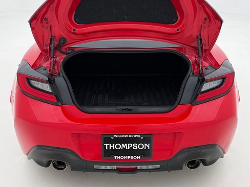 Used 2023 Toyota GR86 Premium w/ ALL Weather Mat Package (TMS) image 16
