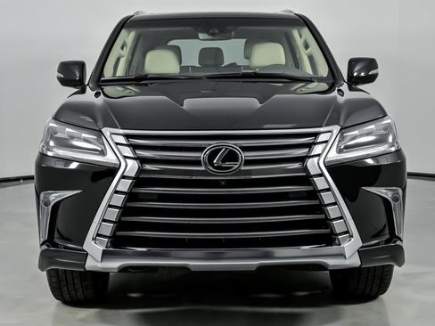 Used 2021 Lexus LX 570 4WD w/ 3rd Row & Luxury Pkg image 5