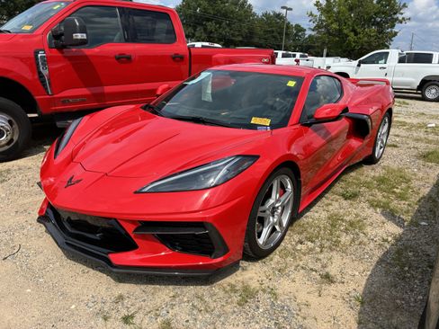Used 2020 Chevrolet Corvette Stingray Premium Cpe w/ 3LT Preferred Equipment Group RWD image 3