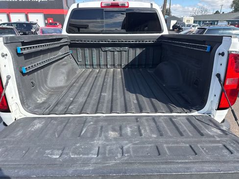 Used 2018 Chevrolet Colorado ZR2 w/ ZR2 Dusk Special Edition image 19