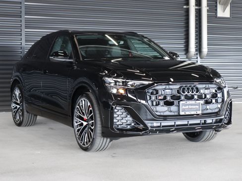 New 2026 Audi SQ8 Prestige AWD/4WD image 12