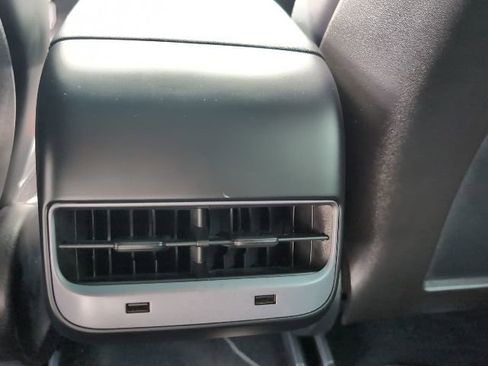 Used 2020 Tesla Model 3 Standard Range Plus image 23