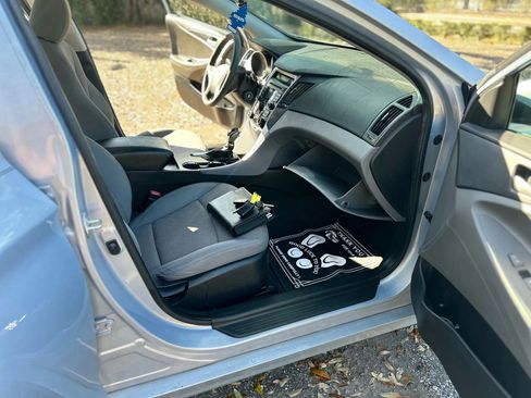 Used 2012 Hyundai Sonata GLS image 6