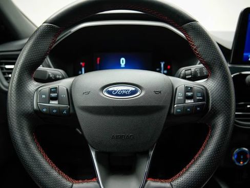 Used 2025 Ford Escape ST-Line Select AWD/4WD image 32