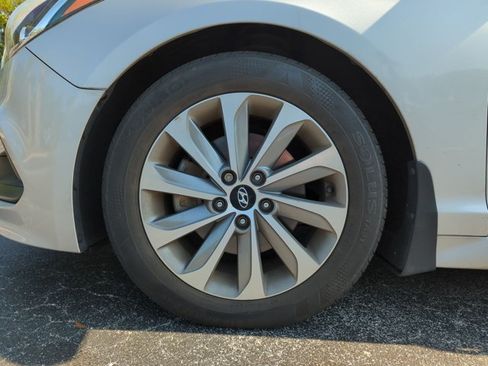 Used 2017 Hyundai Sonata Sport w/ Value Edition Package 02 FWD image 14