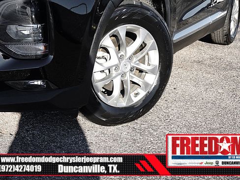 Used 2020 Hyundai Santa Fe SEL image 9