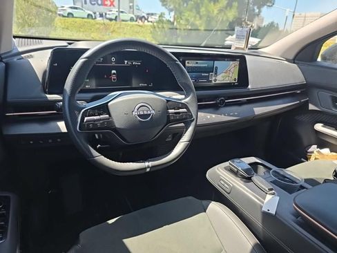 Used 2024 Nissan Ariya FWD image 4