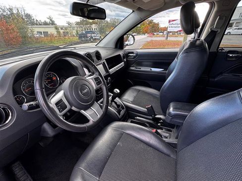 Used 2016 Jeep Compass Latitude image 8