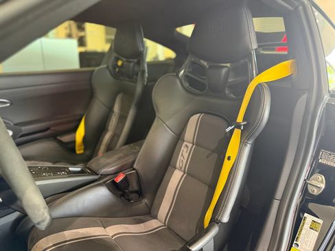 Used 2018 Porsche 911 GT3 RWD image 18