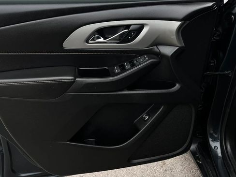 Used 2020 Chevrolet Traverse LT w/ Driver Confidence II Package image 17