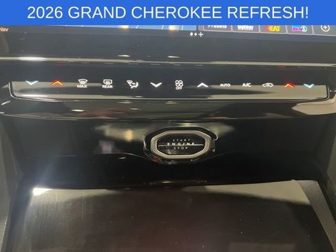 New 2026 Jeep Grand Cherokee Limited w/ Limited Altitude Package AWD/4WD image 23