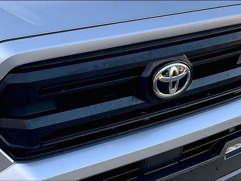 Used 2024 Toyota Tacoma SR5 AWD/4WD image 30
