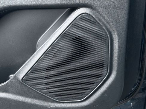 Certified 2022 Ford Explorer XLT image 30