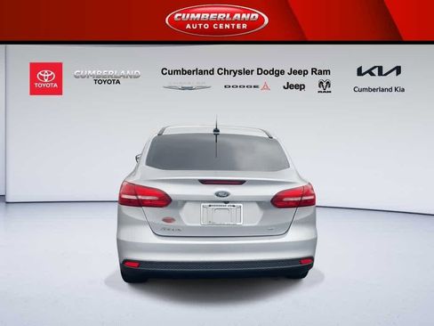 Used 2018 Ford Focus SE image 7