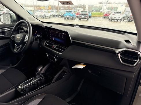 New 2026 Chevrolet TrailBlazer LT w/ Convenience Package FWD image 30