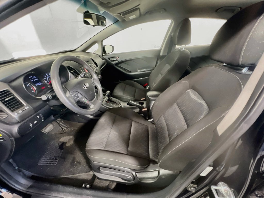 Used 2016 Kia Forte LX FWD image 12