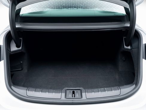 Used 2023 Porsche Taycan w/ Premium Package image 67