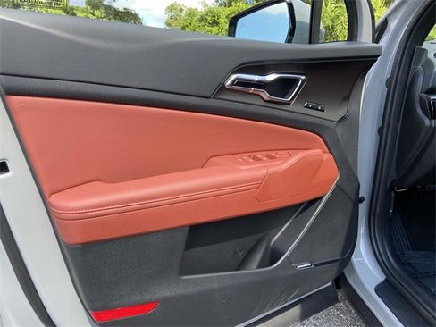 New 2026 Kia Sportage SX image 12