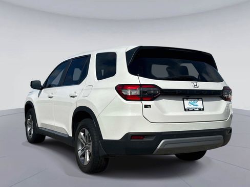 Certified 2024 Honda Pilot EX-L image 6