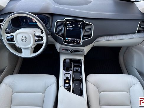 Used 2025 Volvo XC90 B6 Plus w/ Protection Package Premier image 15