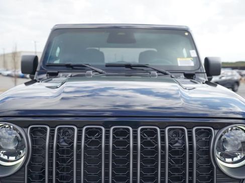 New 2026 Jeep Gladiator Rubicon AWD/4WD image 38