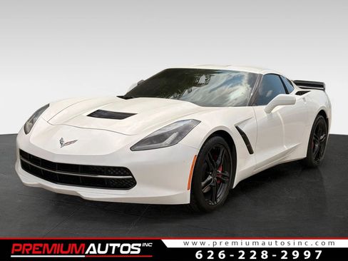 Used 2016 Chevrolet Corvette Stingray Coupe RWD image 1