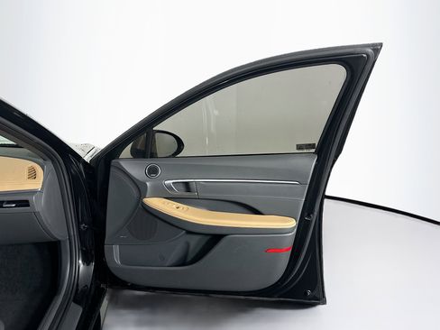 Used 2020 Hyundai Sonata Limited image 33