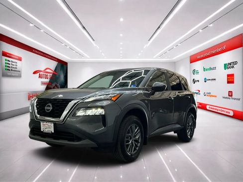 Used 2023 Nissan Rogue S AWD/4WD image 3